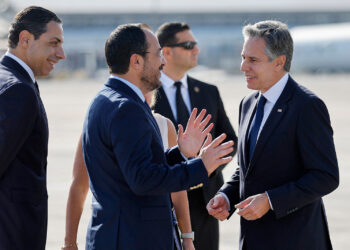 Turneu diplomatik në Lindjen e Mesme, Blinken mbërrin në Qipro –