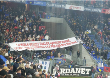 “UÇK, UÇK”, buçasin thirrjet në stadiumin e Bazelit/ Mesazhi për Shaqirin e Xhakën (VIDEO) –