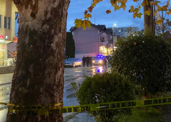 Grabitet argjendaria, policia shkëmben zjarr me grabitësit/ Detajet –