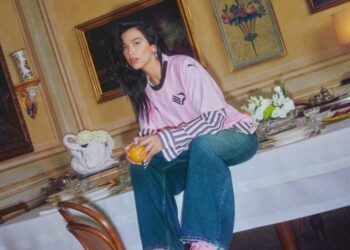 VIDEO/ Dua Lipa me fanellën e Palermos, kapiteni i bën ftesën e veçantë… –