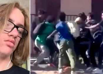 U rrah brutalisht nga një grup prej 15 të rinjsh, vdes adoleshenti –