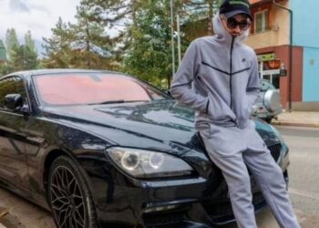 Shqiptarët jetë luksi kur.. –