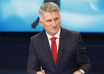 Federata e opozitës, Gjekmarkaj sqaron propozimin: Roli i Berishës –