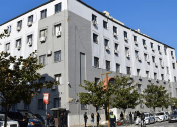 Morën peng 30-vjeçarin, ja çfarë vendos Gjykata për 3 të arrestuarit –