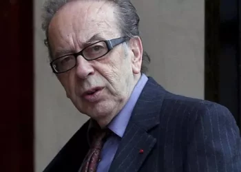 Autokratët herët a vonë bien –