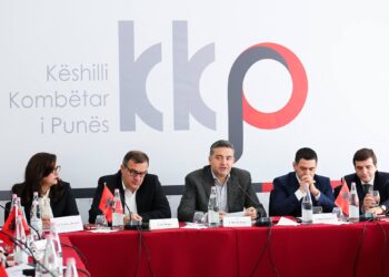 Besoj në pafajësinë e kolegut –