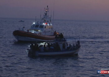 Mbytet varka e vogël në brigjet e Lampedusas, një grua e vdekur –
