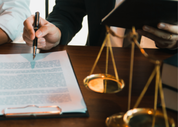 Kontabilistët dhe avokatët do të çojnë në Kushtetuese ligjin për tatimin mbi të ardhurat –