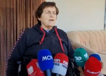 “S’di ç’më bëri…”, gruaja i futet në shtëpi dhe grabit të moshuarën –