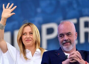 Refugjatët do akomodohen në Shëngjin, Rama marrëveshje me Melonin –