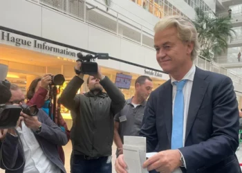 Fitoi zgjedhjet në Holandë, anti-islamisti Wilders trondit Hagën –