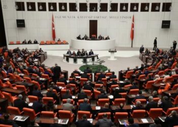 Turqia shtyn vendimin rreth anëtarësimit të Suedisë në NATO –