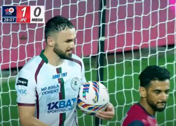 Super Sadiku, sulmuesi “kuqezi” gjen rrugën drejt rrjetës në Indi –