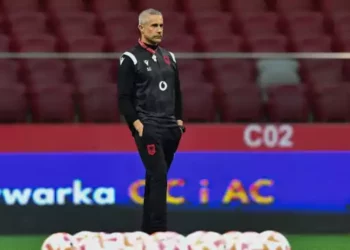 Sylvinho pajiset me pasaportë shqiptare: Jam puro! –