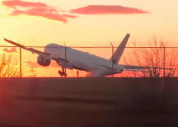 “Uau!’/ Boeing 300 tonësh gati sa nuk u rrëzua, dridhej si një pendë –