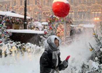 Moska mbulohet nga bora, temperaturat në Siberi në minus 56 gradë –