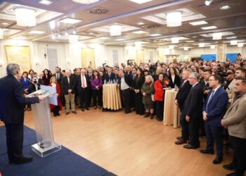 Mosbindje civile pa kthim, nuk ka regjim që na ndal. Bashën e mbështetët nga unë –