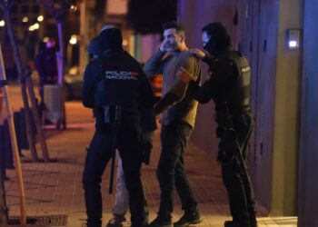 Rekord kokainë në Spanjë, kapja e shqiptarëve dhe roli i “noterëve… –