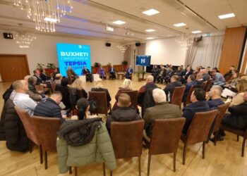 “Kuqezinjtë kanë sukses se FSHF nuk u pushtua nga Rama”, Berisha: Ja si do e rrëzojmë