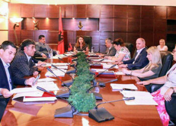 KLGJ shtyn vendimmarrjen për dy kandidatët për në Gjykatën e Lartë –