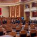 Ky nuk është parlament, por salla e Gardës –