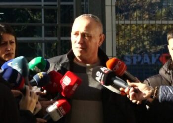 Këta presin që ai të vdesë në burg, ose… –