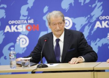 Basha mbetet vegël e Taulantit, tani as Rama nuk ja var më –