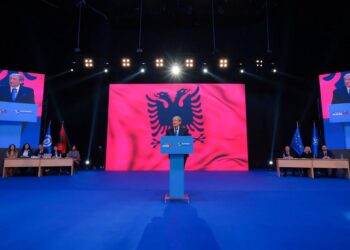 Berisha rikonfirmohet si kreu i demokratëve, ja sa votuan kundra –