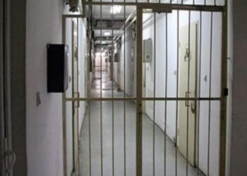 EMRI/Iu bllokua frymëmarrja duke ngrënë, ndërron jetë i burgosuri –