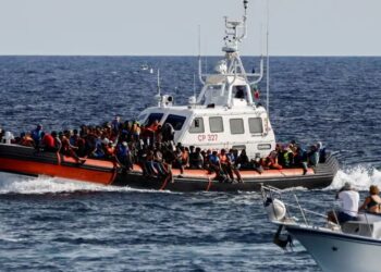 Bashkia e Memaliajt vetëofrohet për strehimin e refugjatëve ilegalë –