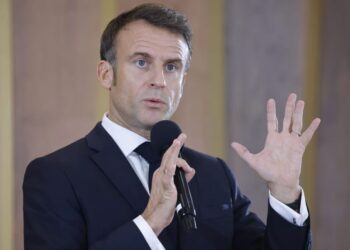 “Shkatërrimi total i Hamasit” do të merrte një dekadë, thotë Macron –