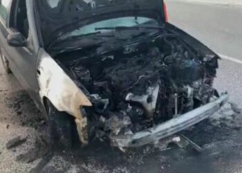 Makina merr flakë sapo del nga servisi në Dimal, shpëtojnë babë e bir –