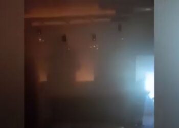 Zjarr në banesën në Berat, kati i tretë i vilës spërkatet me benzinë –