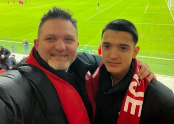 I biri feston ditëlindjen, Julian Deda zgjedh fjalët më të veçanta… –