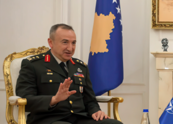 Situata në veri është e qetë, por mbetet e brishtë –