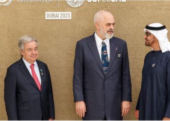 Rama në Emiratet e Bashkuara Arabe, i bashkohet Samitit të Klimës –