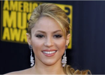 Shakira po përgatit një dokumentar për jetën e saj –