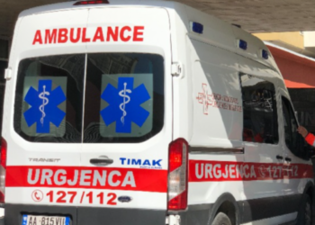 U nis të digjte mbeturinat në oborr, 67 vjeçarja pëson djegie –