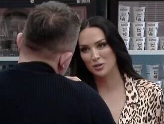 Juli dhe Erjola thurin plane kundër Ilnisës dhe Meritonit –