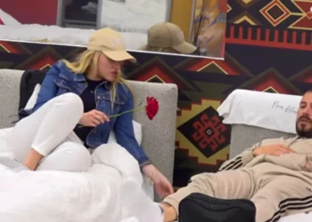 VIDEO/ “Çfarë ndjen për mua?”Romeo habit Heidin –