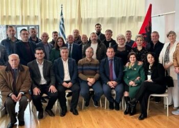 Krijohet Diaspora Shqiptare në Greqi, takime me politikanë helenë –
