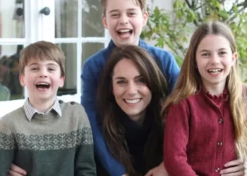 Fotoja që trazoi rrjetin, Princesha e Uellsit e pranon: E editova –