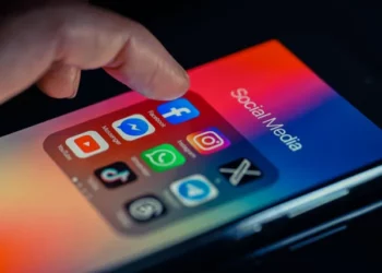 Ndërpriten shërbimet në Facebook dhe Instagram –