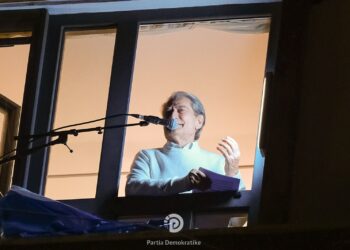 Ja si drejtësia shtyn në kalendat greke dosjen ndaj mikut të Taulant Ballës –