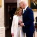 VIDEO/ Biden puth në kokë Melonin, pamjet “thyejnë” rrjetin –