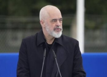 Fjalimi me socialistët/ Çfarë harroi Rama në Shkodër –