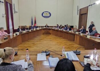 Socialistët dhe demokratët mblidhen bashku, takim pa tensione –