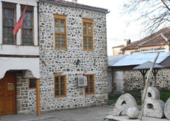 7 Marsi, 137 vite më parë u hap Mësonjëtorja e Parë Shqipe –