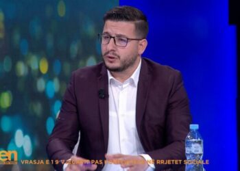 Vrasja e 19-vjeçarit në Fier, të rinjtë u konfliktuan në ‘TikTok’ –