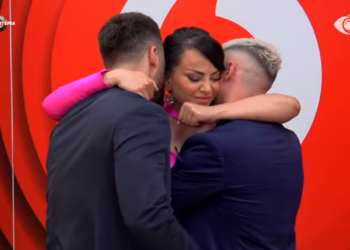 “Dy vëllezër më kanë vdekur nga…”, Sara sqaron foton virale me Meritonin –